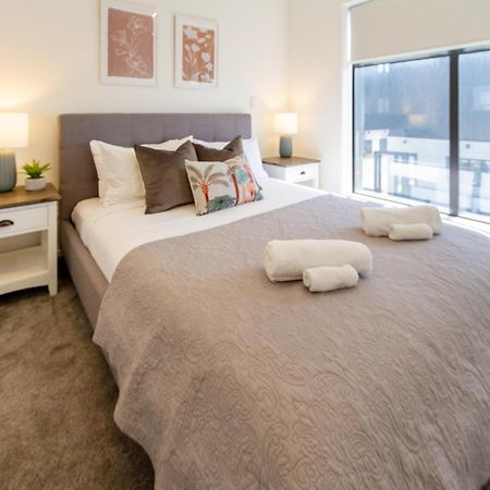 Two Bedroom, Two Bathroom Urban Oasis ไครสต์เชิร์ช ภายนอก รูปภาพ