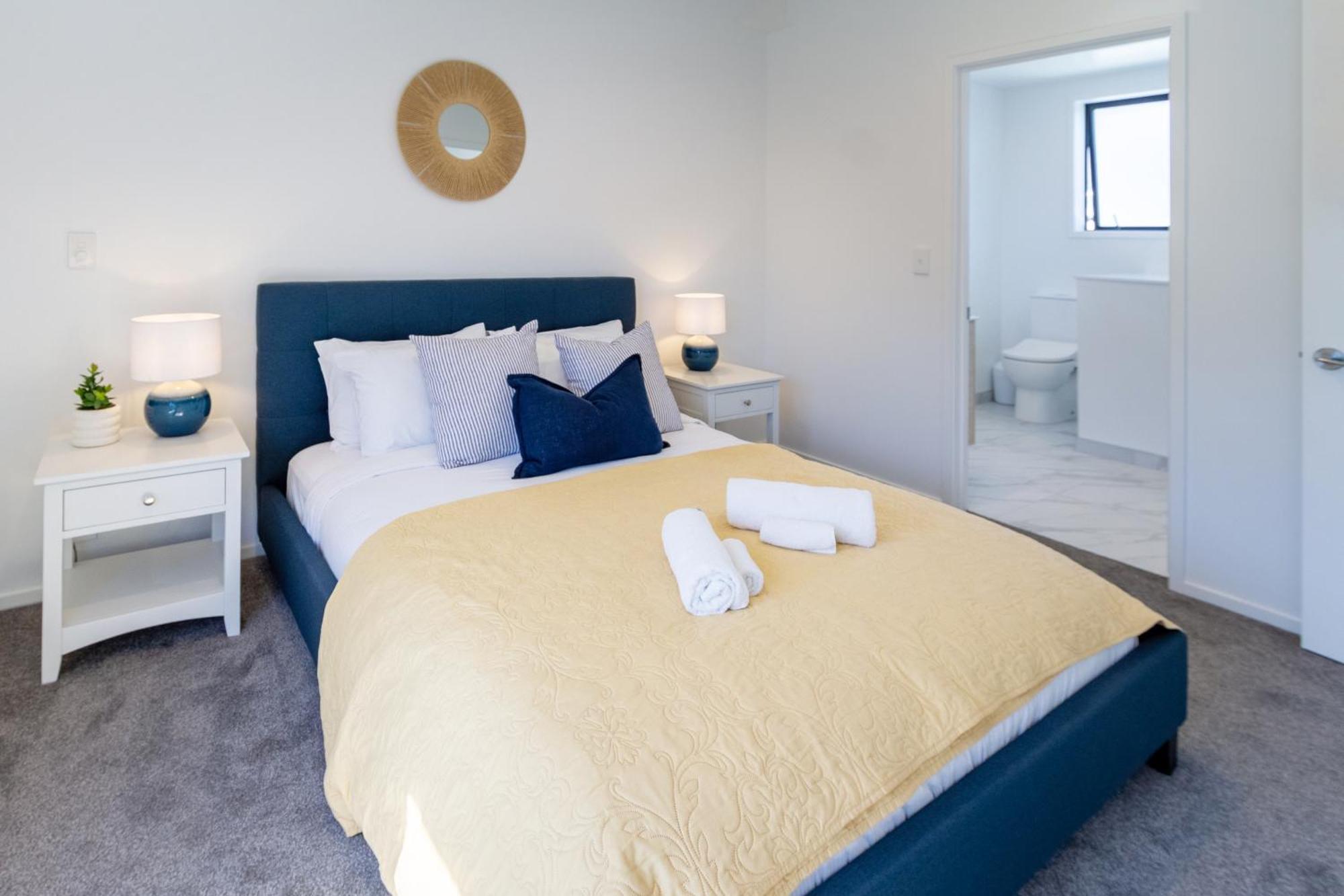 Two Bedroom, Two Bathroom Urban Oasis ไครสต์เชิร์ช ภายนอก รูปภาพ